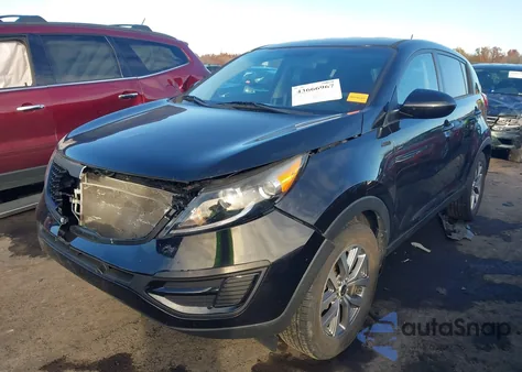 2016 Kia Sportage Lx z USA, uszkodzony, nr VIN KNDPBCAC5G7862974